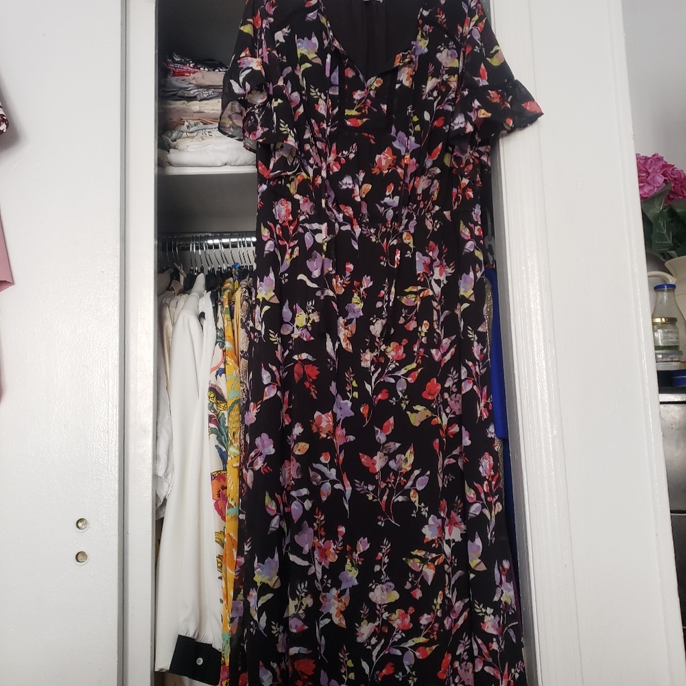 Dress - Picture 5 of 8
